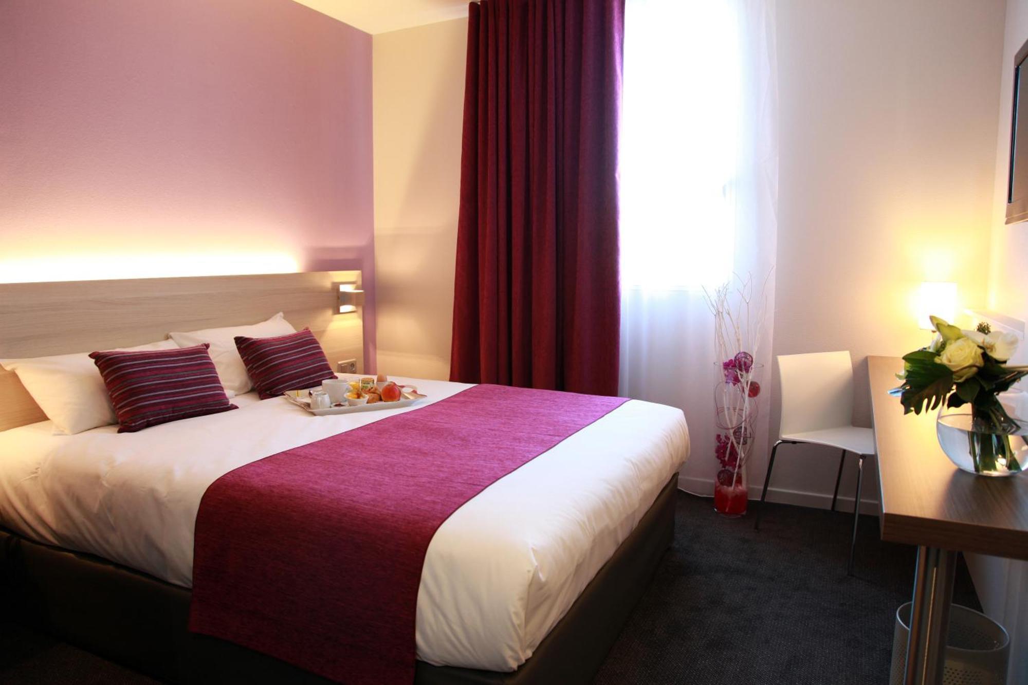 Brit Hotel Vannes-Theix Bagian luar foto