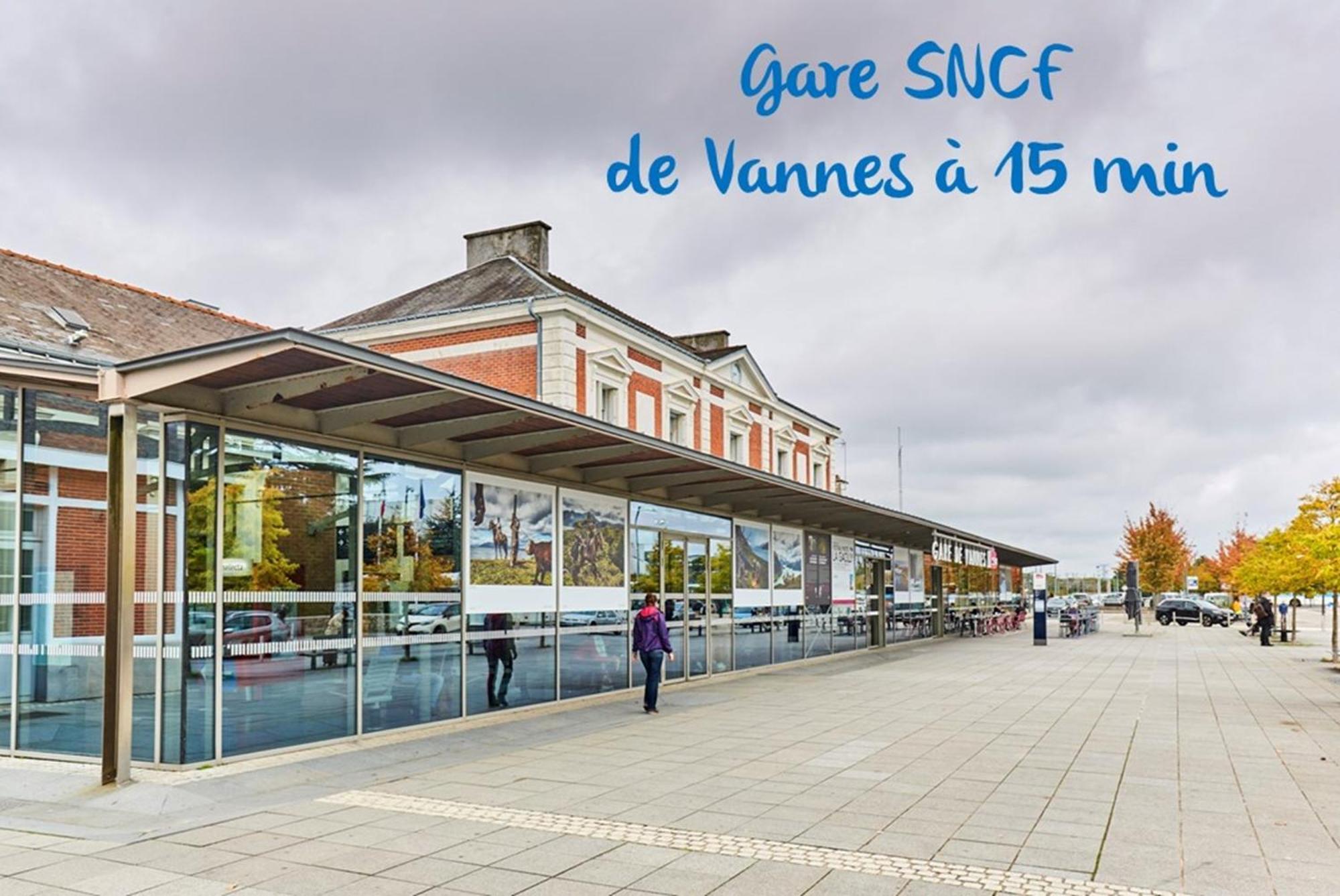 Brit Hotel Vannes-Theix Bagian luar foto